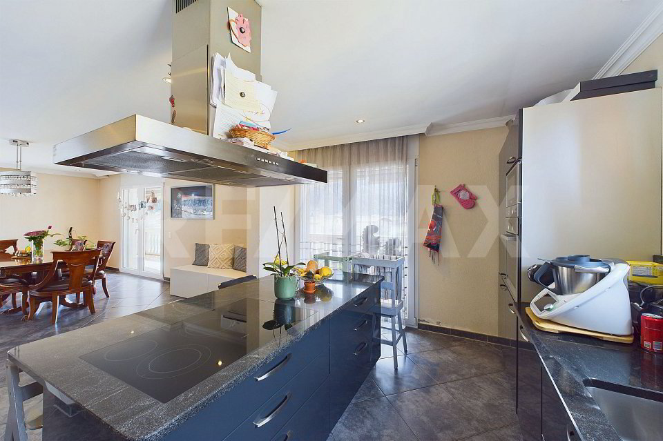 Appartement 4 pièces à acheter à Contone - image 1/13