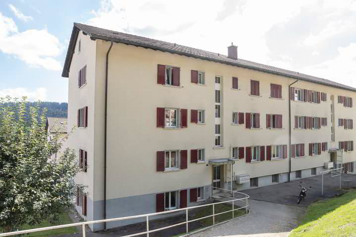Appartement 3 pièces à louer à Tramelan - image 1/10