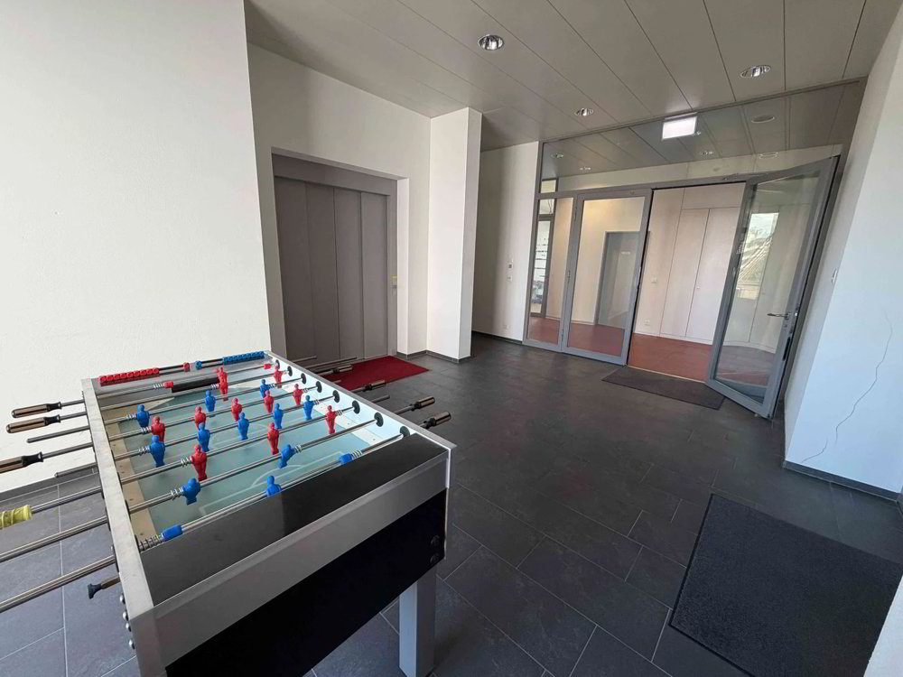 Moderne Bürofläche 354 m² zur Untermiete – direkt beim Bahnhof Jona - Mehr