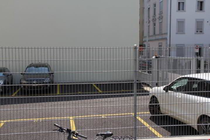 null Zimmer Parkplatz, Garage zu vermieten in Biel/Bienne - Bild 1/3