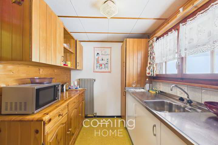 8 rooms House to buy in Bürchen - image 1/13