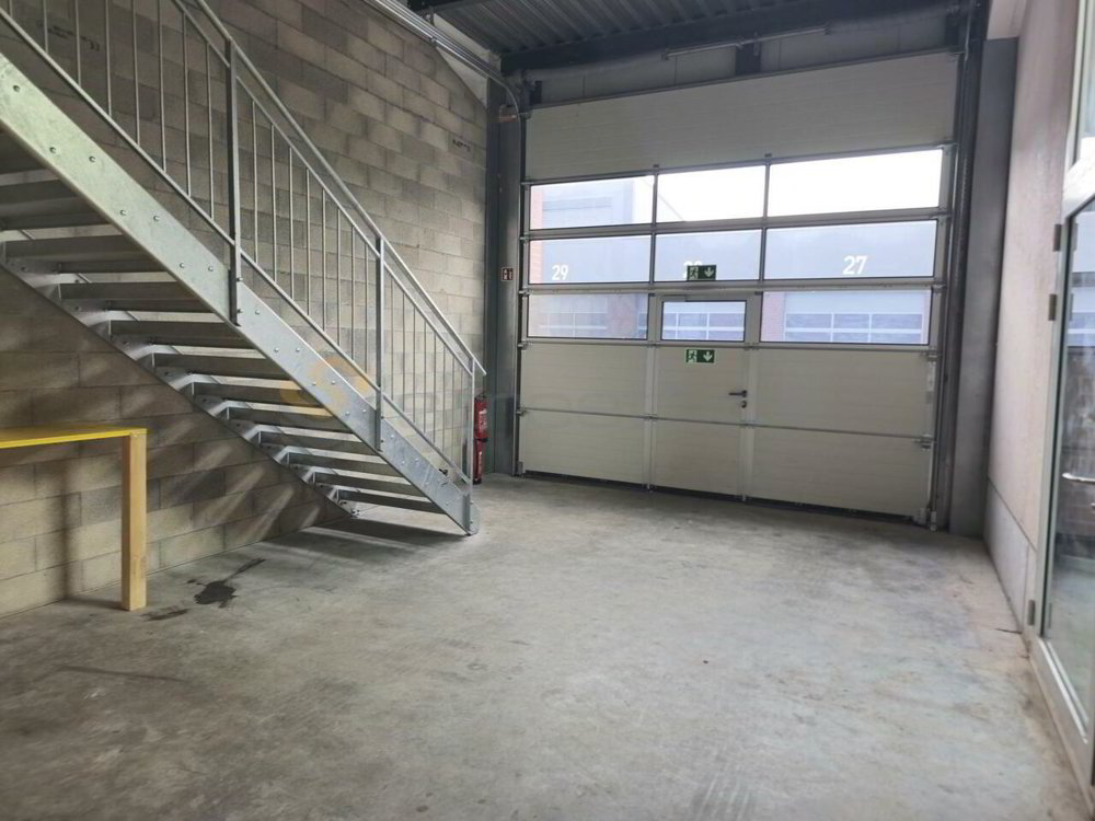 Streetbox de 68 m² très bien situé, lumineux ! avec local WC et lavabo - Ansicht 2