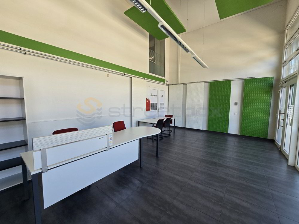 Streetbox triple de 180 m² très bien situé - 1er loyer offert - Ansicht 2