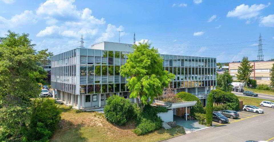 null rooms Office & Commercial for rent in Villars-Ste-Croix - image 1/7