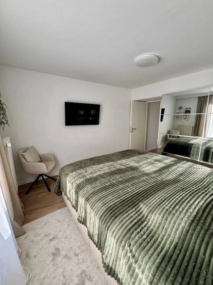 4 Zimmer Wohnung zu vermieten in Clarens - Bild 1/9