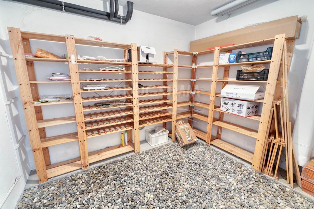 7 rooms House for rent in Troinex - image 1/13