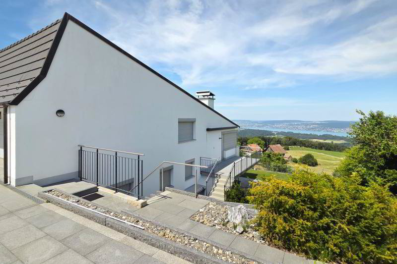 Appartement 10 pièces à acheter à Langnau am Albis - image 1/9
