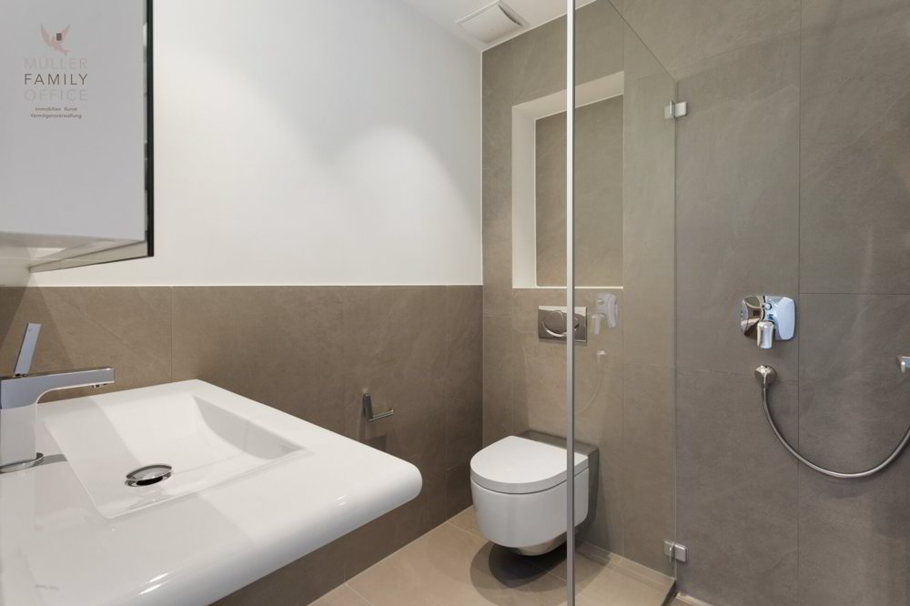 5.5 rooms Apartment to buy in Rorschacherberg - image 1/13