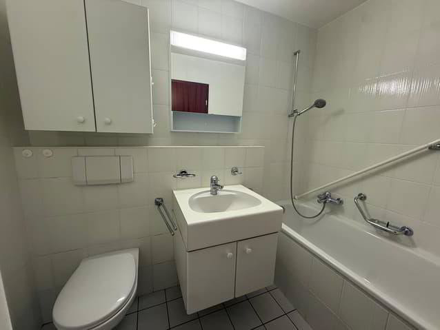 2 Zimmer Wohnung zu vermieten in Colombier NE - Bild 1/8