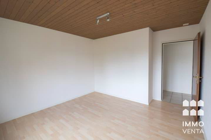 3 rooms Flat-sharing for rent in Ipsach - image 1/13