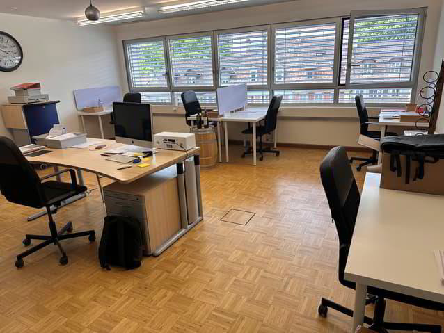 Bureau & Commerce 1 pièces à louer à Bienne - image 1/3