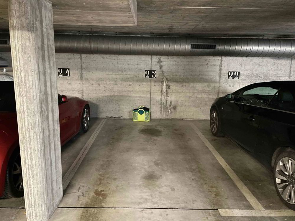 Parcheggio, garage di null locali in vendita a Reinach BL - immagine 1/3
