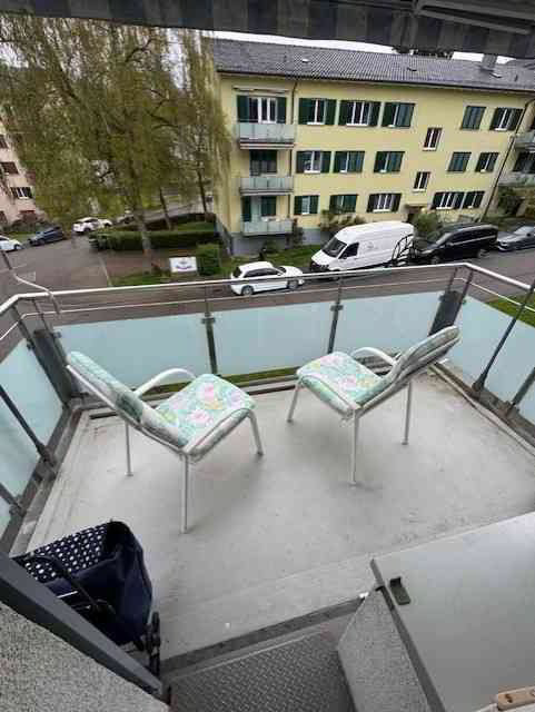 2 Zimmer Wohnung zu vermieten in Kloten - Bild 1/6