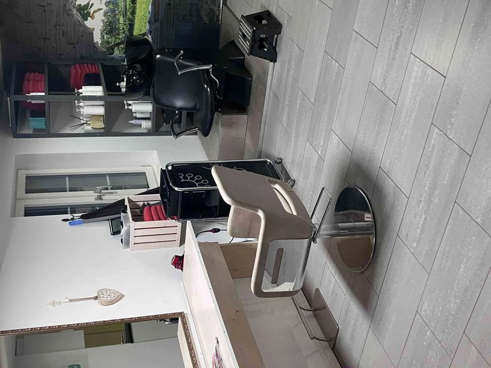 Coiffeursalon mit Potenzial in Winkel-Rüti