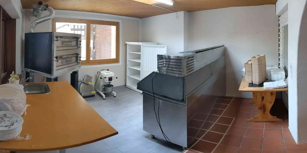 in 7031 Laax Dorf (beim See) : Restaurant mit viel Ambiente - Mehr