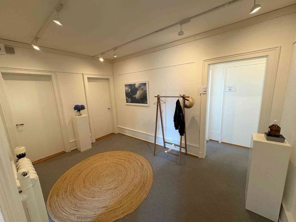 Heller Praxisraum/Büro (40%) Altbau, stadtnah, im Grünen, ruhig - Ansicht 5