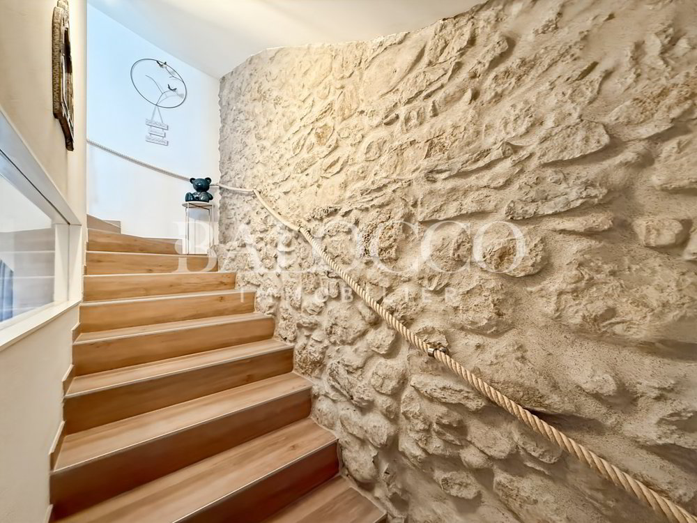 4 rooms Apartment to buy in Bassins - image 1/9