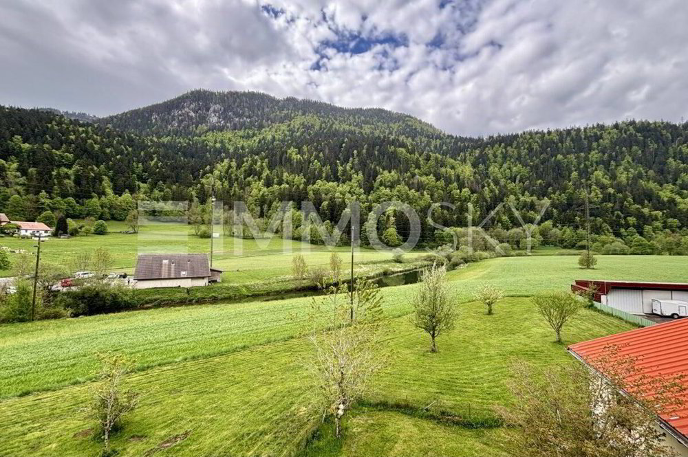 Immeuble d'habitation de 10 pièces en vente à Noiraigue - 300 m² - Ansicht 2