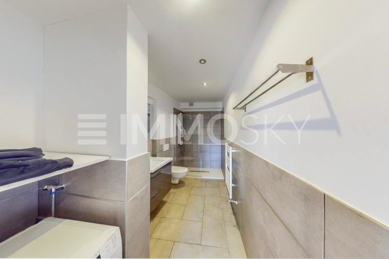 2 rooms Apartment to buy in Viganello - image 1/5