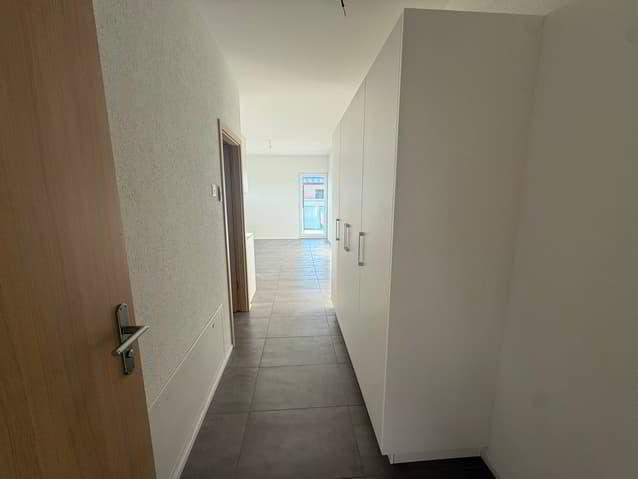 5.5 Zimmer Wohnung zum verkaufen in Corcelles NE - Bild 1/12
