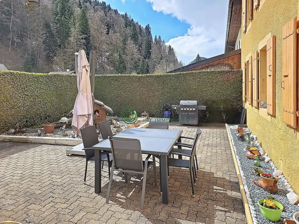 10 rooms House to buy in Buttes - image 1/13