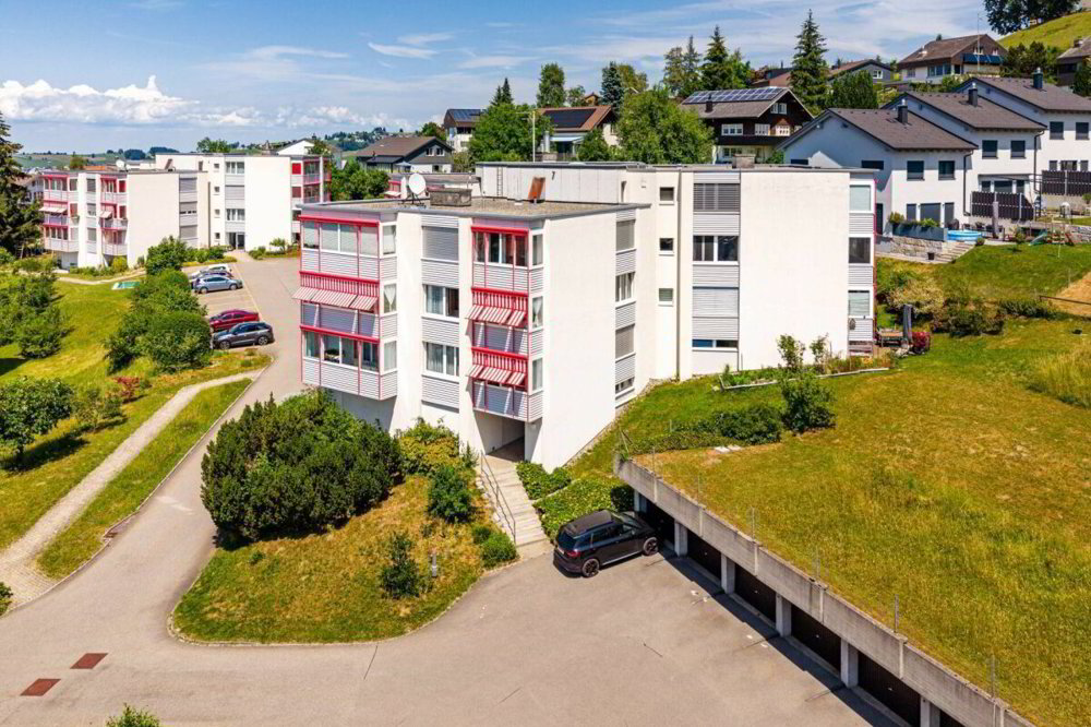 4 rooms Apartment to buy in Trogen - image 1/10