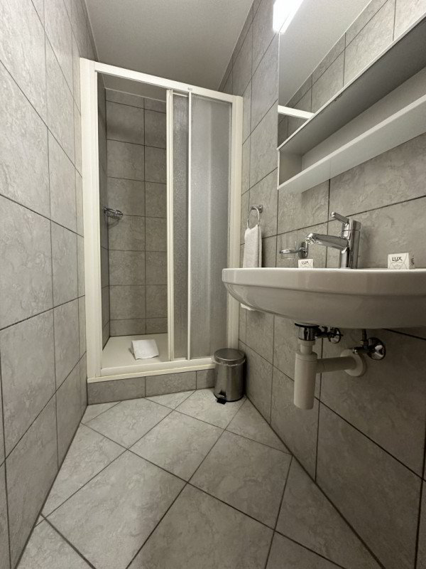 Appartement 2 pièces à louer à Villars-Bramard - image 1/7