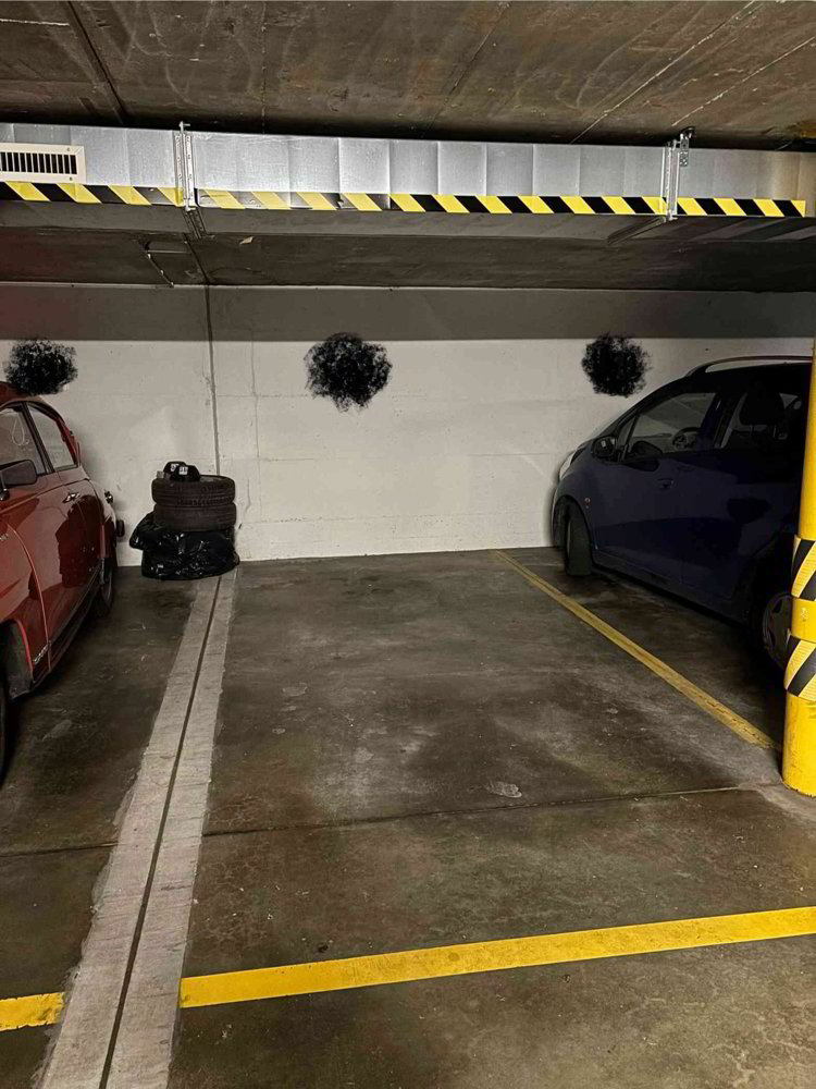 Parking, garage null pièces à louer à Friburgo - image 1/1
