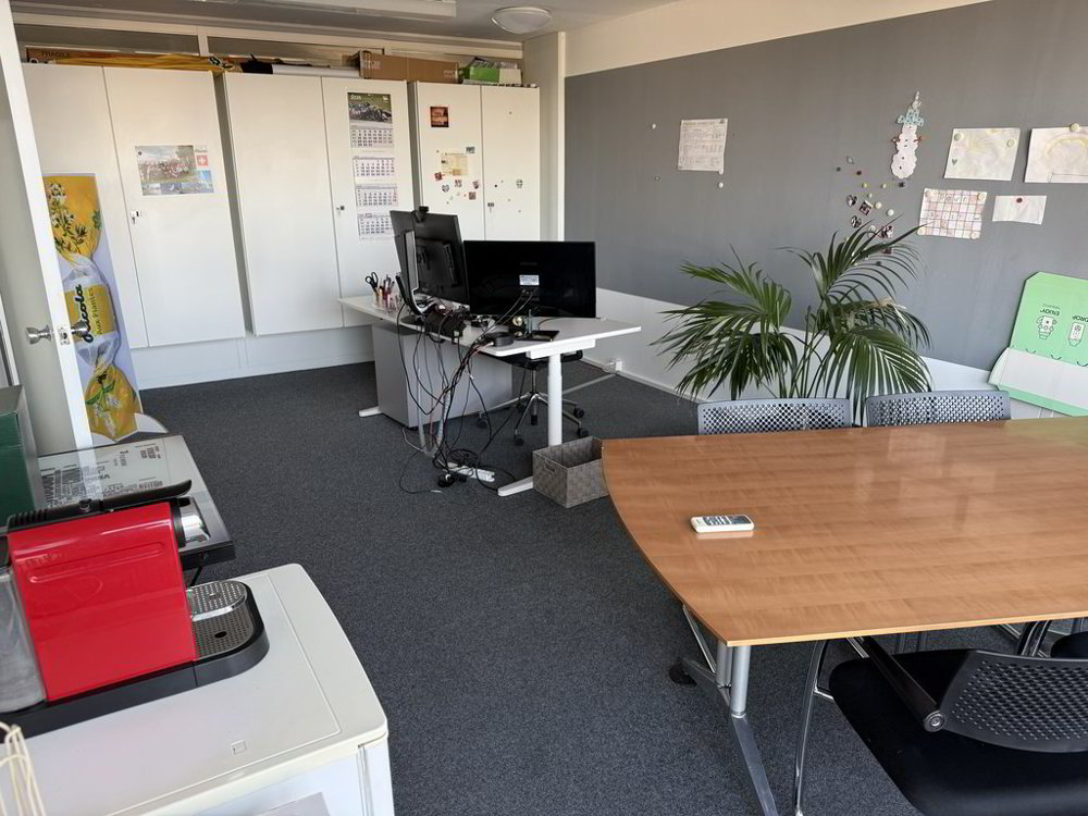 Bureau & Commerce null pièces à louer à Crissier - image 1/5
