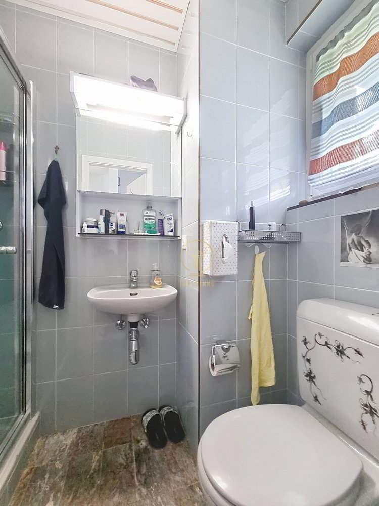 Casa di 5 locali in vendita a Renens VD - immagine 1/13
