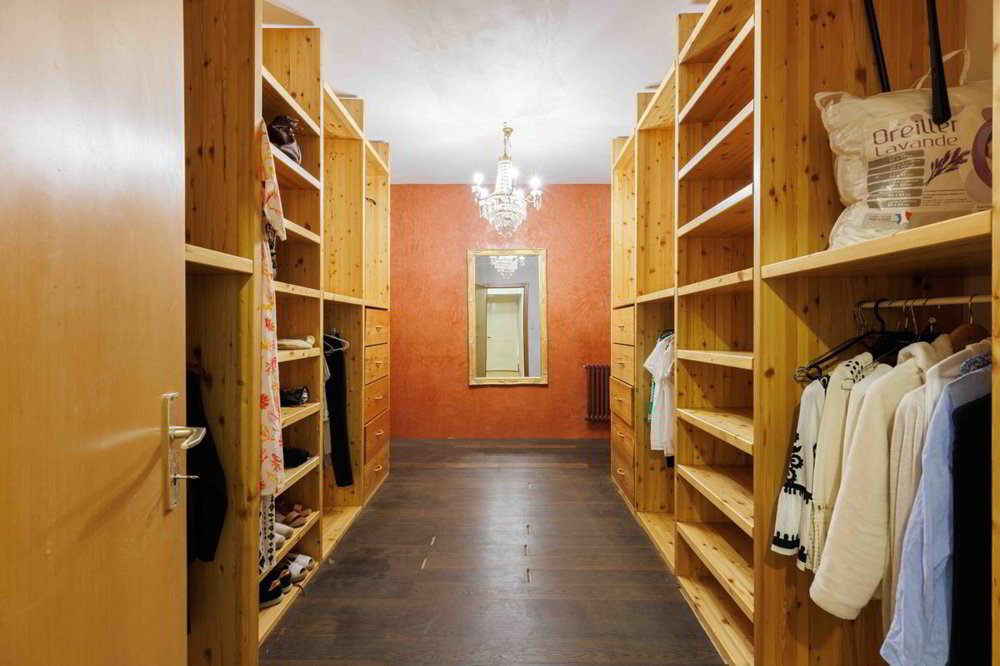 Maison 10 pièces à acheter à Sullens - image 1/13