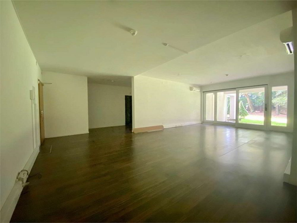 Bureau de 4 pièces en vente à Lugano - Réf V000142 - Ansicht 3