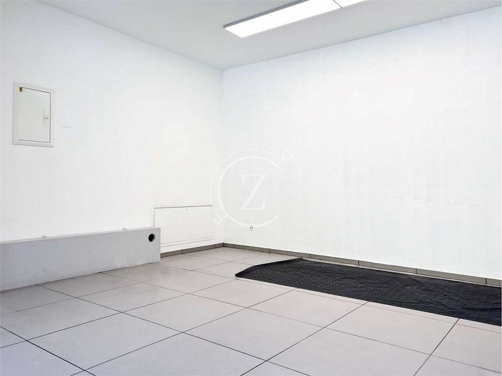 Centre commercial de 2 pièces en vente à Agno - Réf V000366 - Ansicht 2