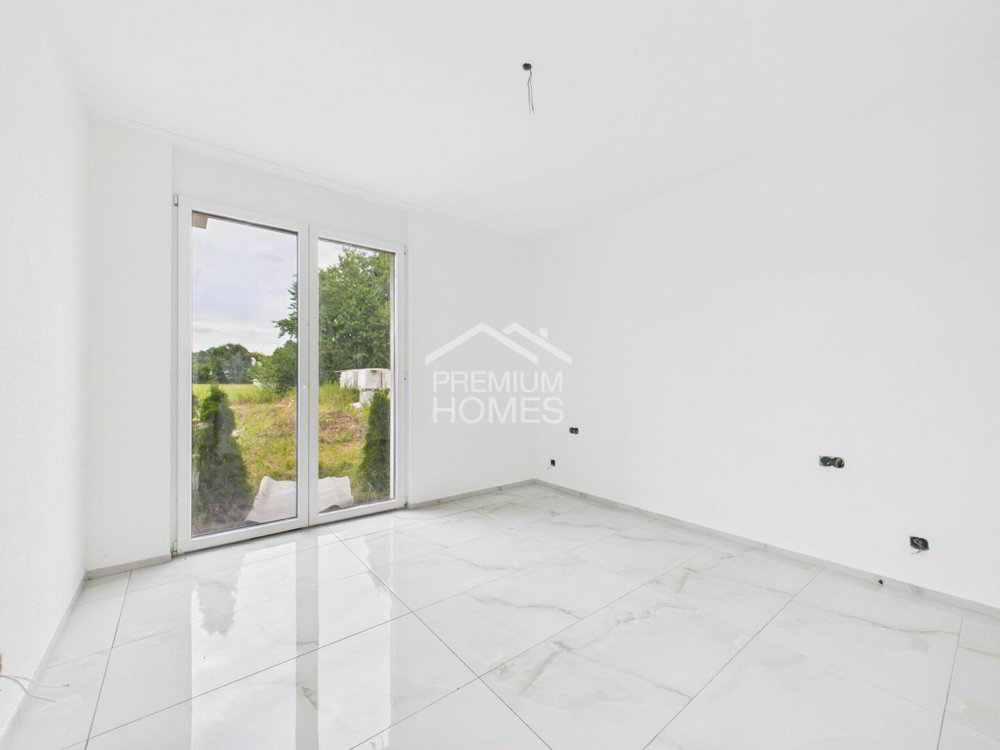 5.5 rooms House to buy in Lugnez - image 1/13