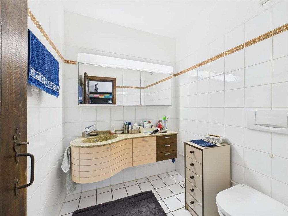5.5 rooms Apartment to buy in Canobbio - image 1/12