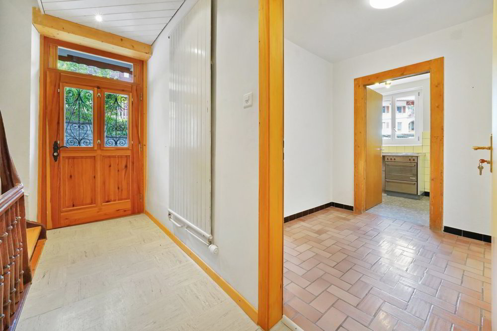 7.5 Zimmer Sonstiges zum verkaufen in Court - Bild 1/13