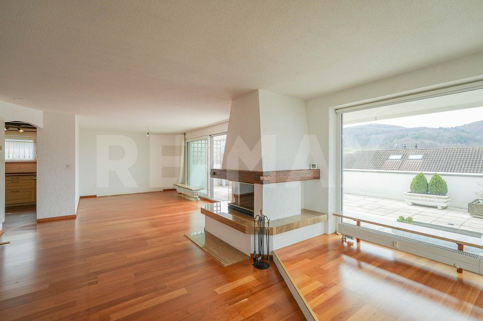 5.5 Zimmer Wohnung zum verkaufen in Zeiningen - Bild 1/13