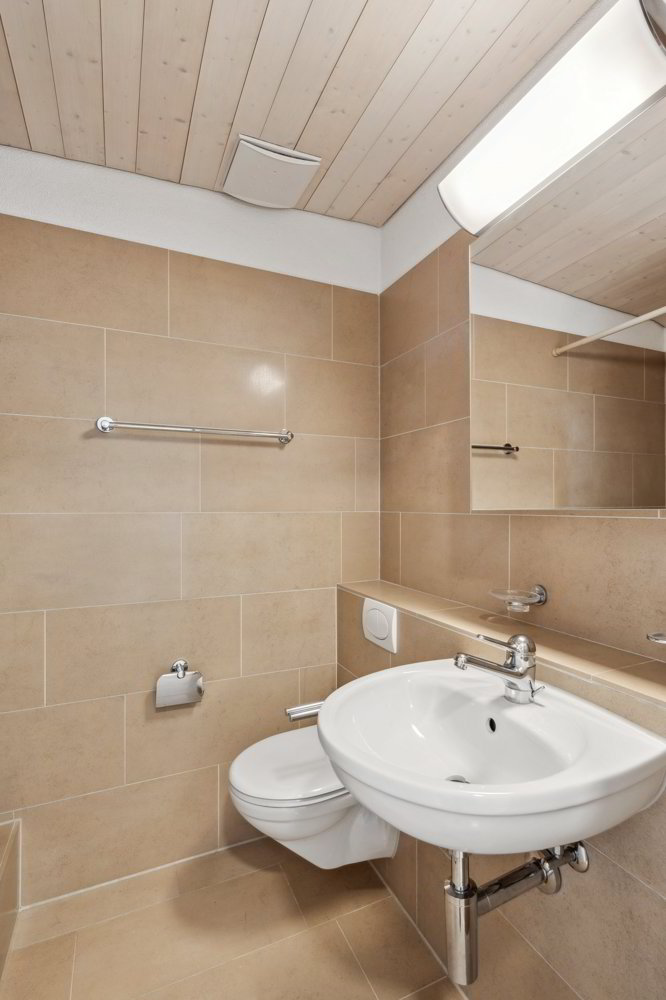Appartamento di 4.5 locali in affitto a Fehraltorf - immagine 1/9