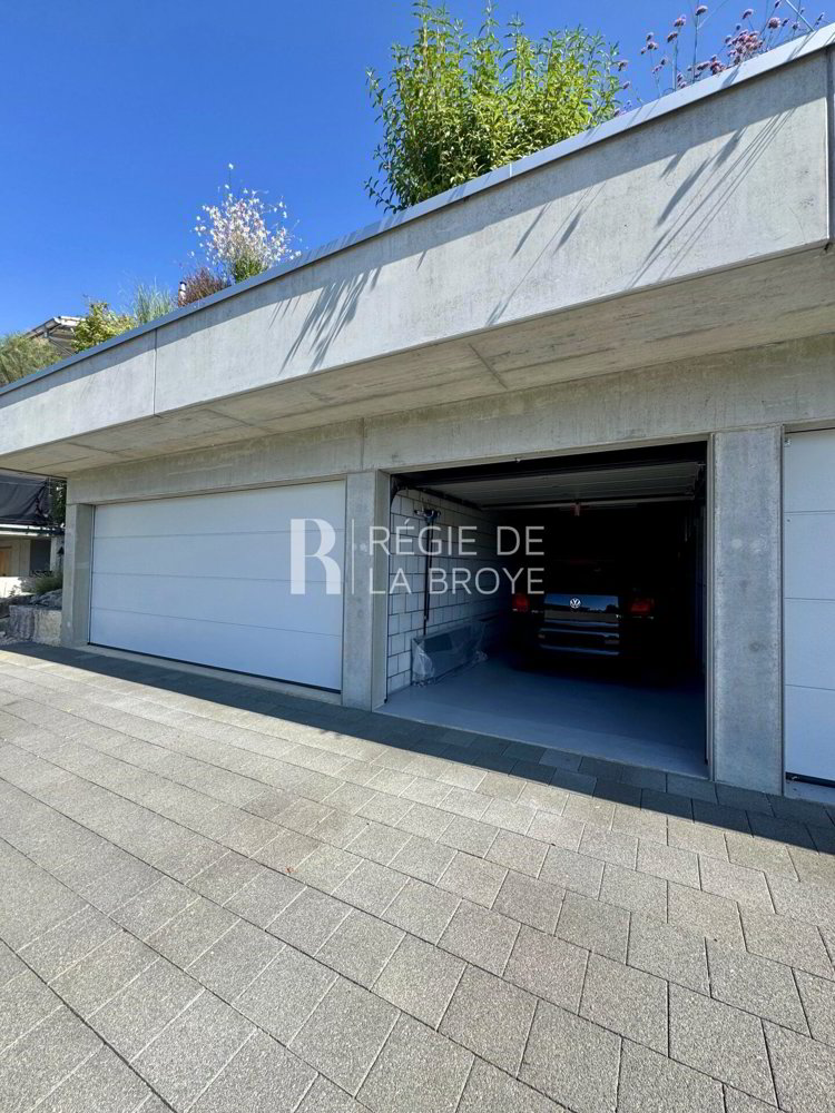 4.5 rooms Apartment for rent in Gampelen - image 1/17