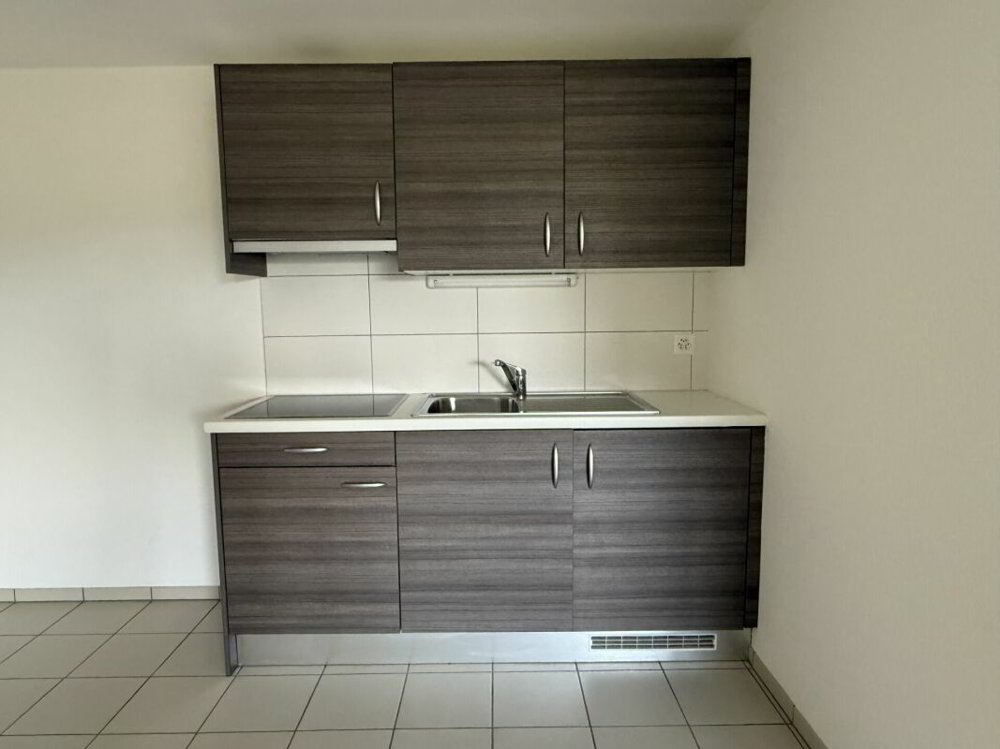 Local dépot de 45 m² à Rossens - Ansicht 4