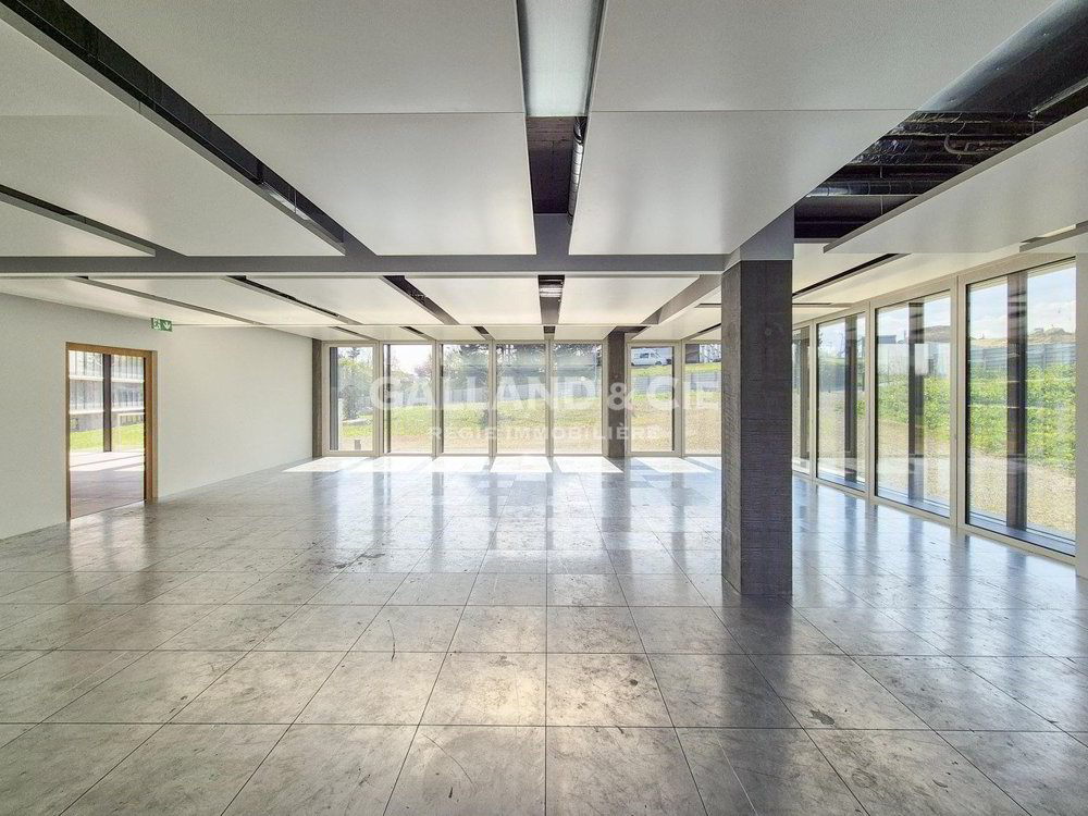 Bureau de 119 m² bénéficiant d'une belle luminosité - Ansicht 3