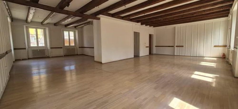 Bureau & Commerce 1.5 pièces à louer à Le Locle - image 1/4