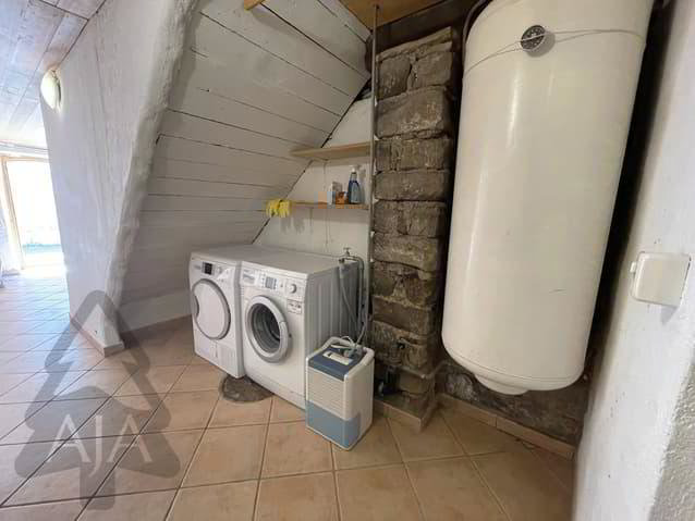 3 rooms House to buy in Cressier NE - image 1/13