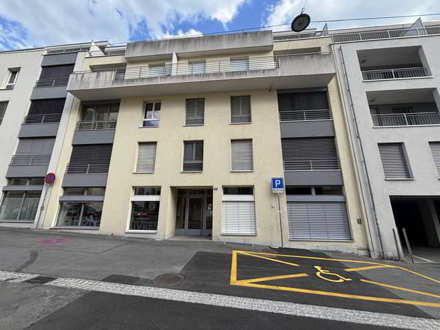 Appartement 3.5 pièces à louer à Neuchâtel - image 1/9