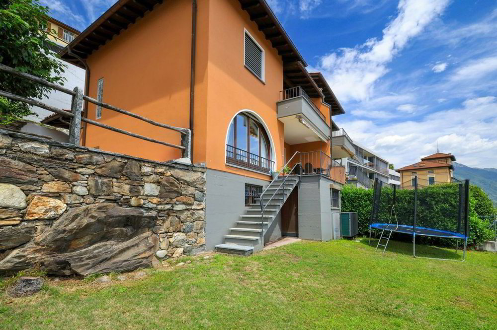 5 rooms House to buy in Locarno - image 1/13