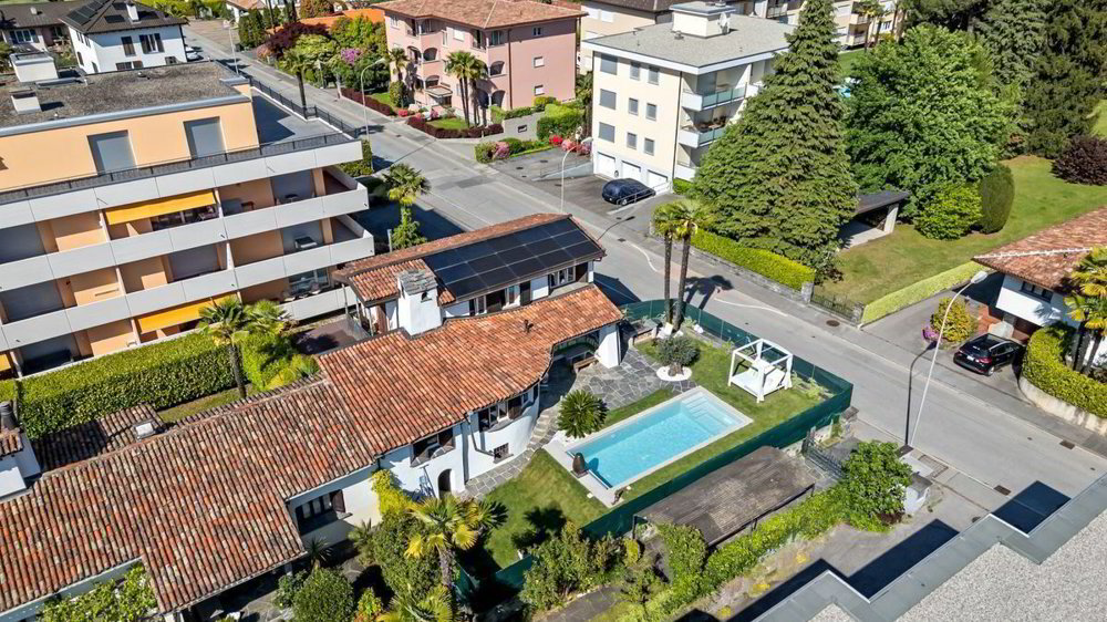 6.5 rooms House to buy in Ascona - image 1/13