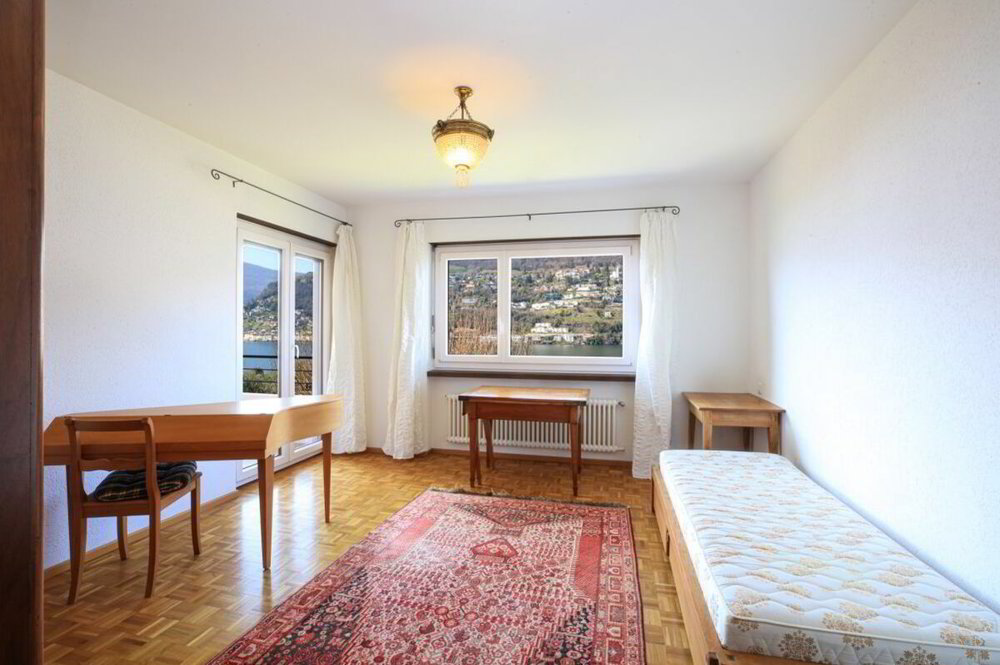8 rooms House to buy in Brusino Arsizio - image 1/13