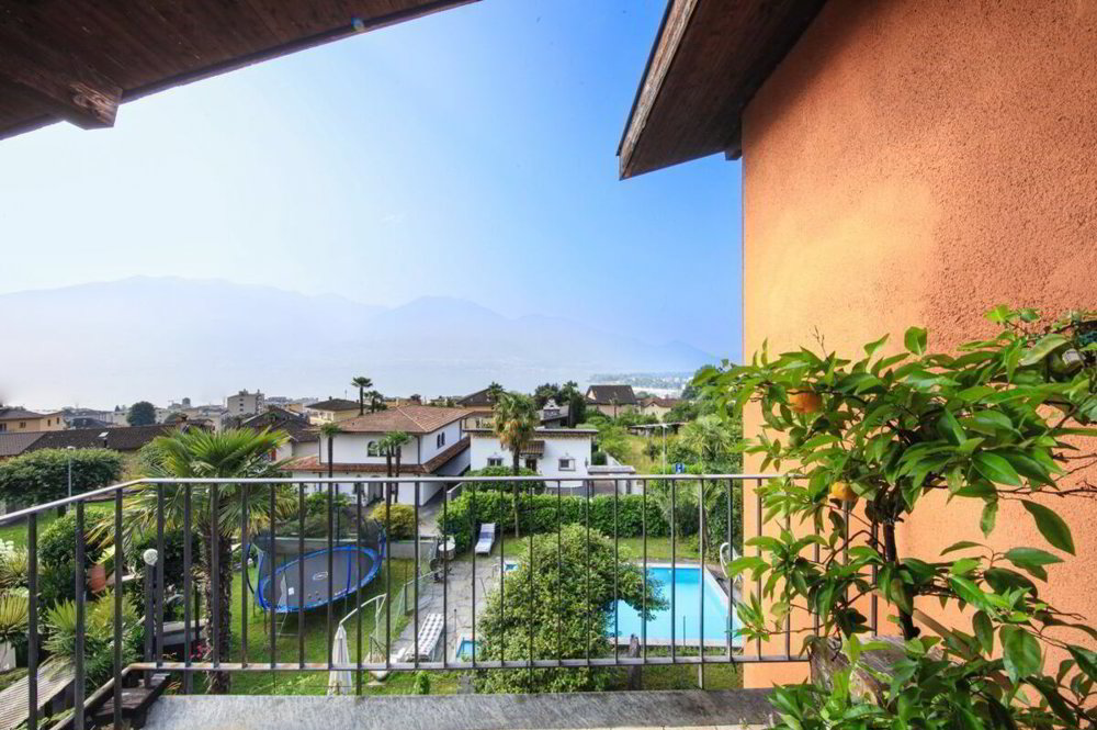 Casa di 10 locali in vendita a Minusio - immagine 1/13