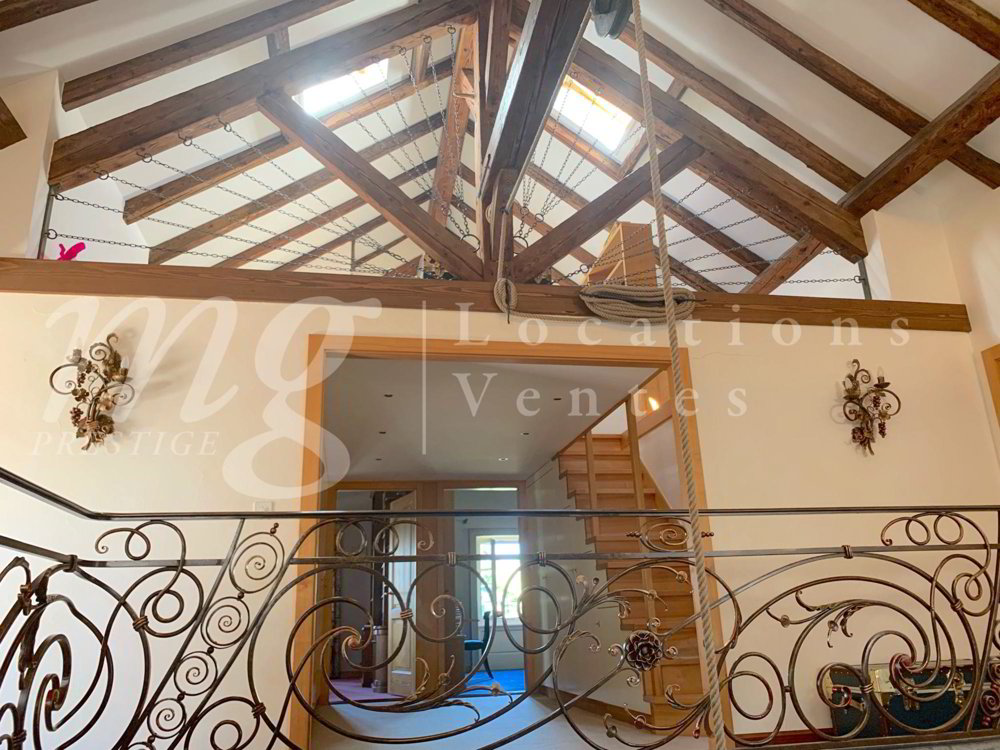 15 rooms House for rent in Jussy - image 1/13