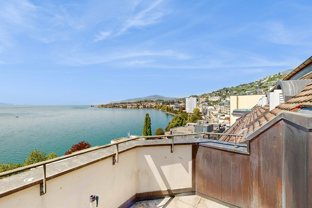 5 rooms Apartment for rent in Montreux - image 1/11
